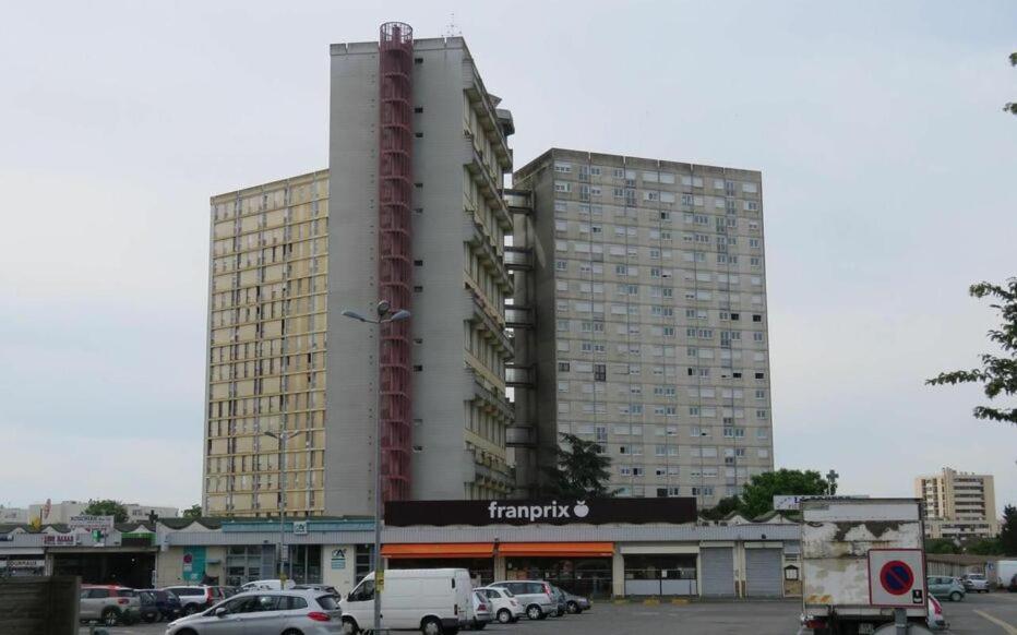 Appartement F3 -Plaisir Moins Cher - Jusqu'A 8Personnes Le Mée-sur-Seine Eksteriør billede